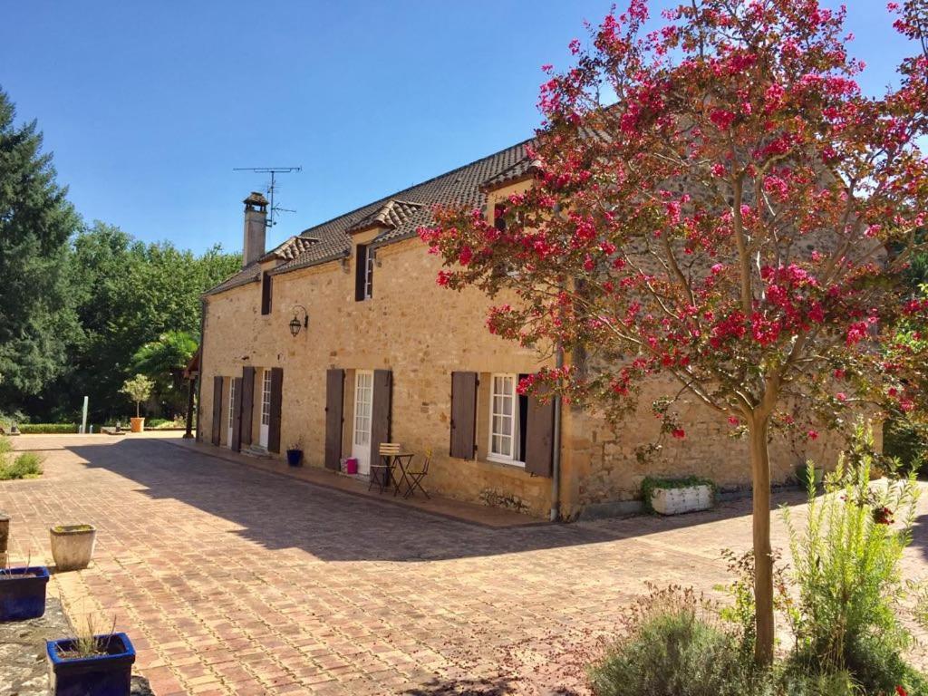 Gite Le Domaine Aubazen La Chapelle-Aubareil Экстерьер фото